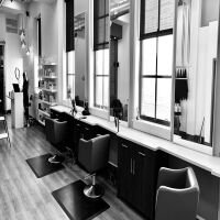 Para Ella Hair & Nails Ladies Salon